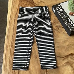 Athleta cropped leggings